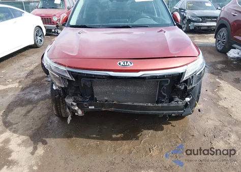 2021 Kia Seltos S z USA, uszkodzony, nr VIN KNDEUCAA6M7222364